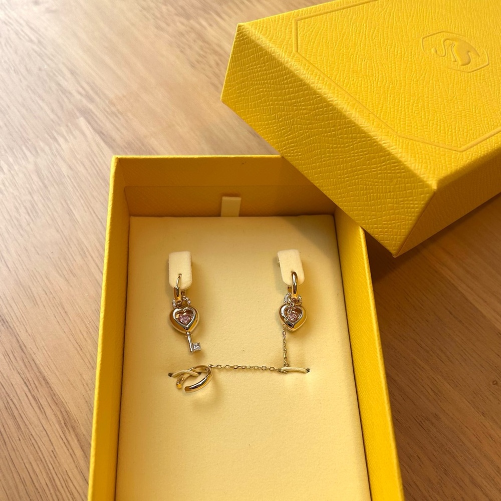 Swarovski Drop Earrings with Pink Crystals